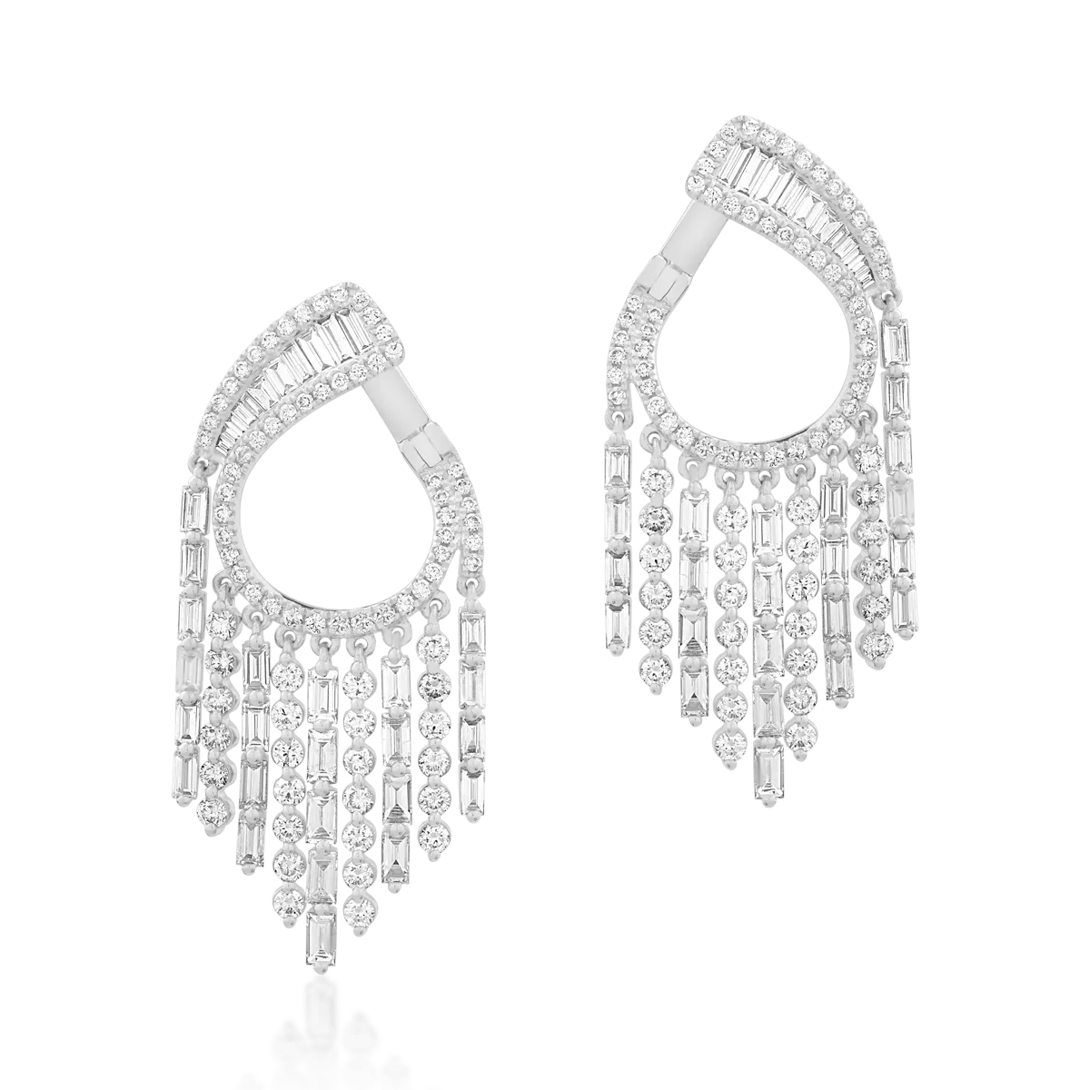 Cercei din aur alb cu diamante baguette si round de 5.17ct