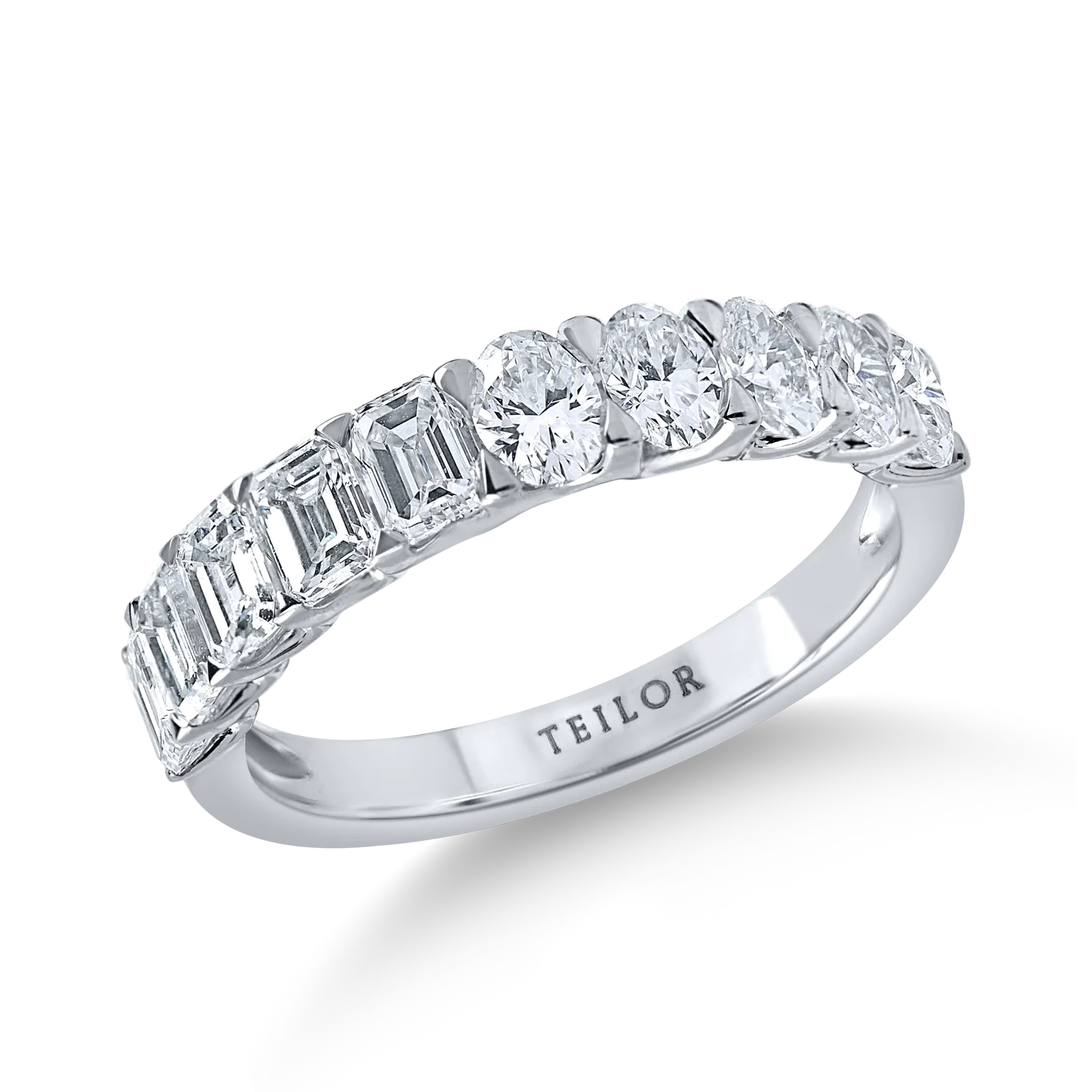 Inel semieternity din aur alb cu diamante emerald si ovale de 1.6ct