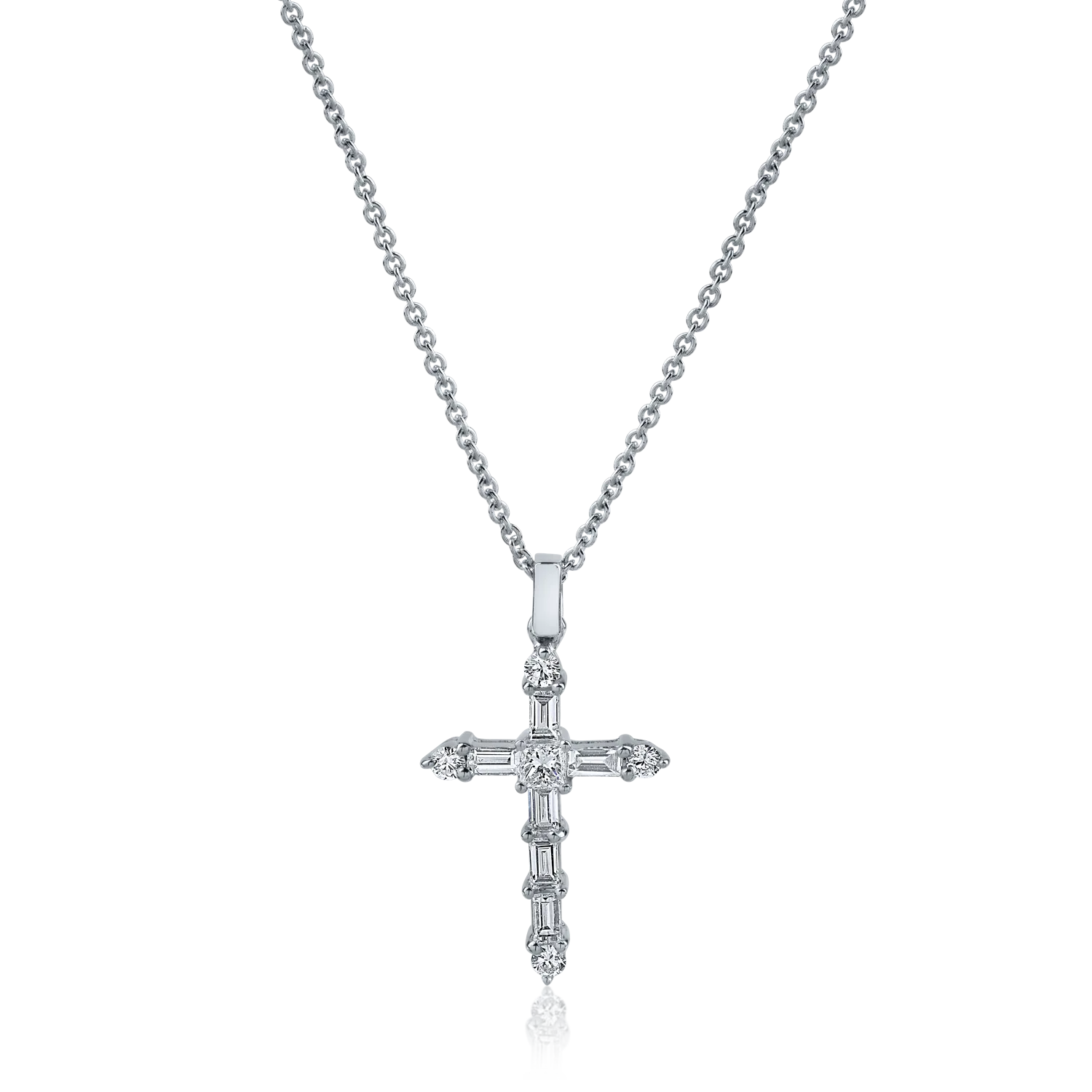 Lant cu pandantiv cruce din aur alb cu diamante baguette, princess si rotunde de 0.44ct