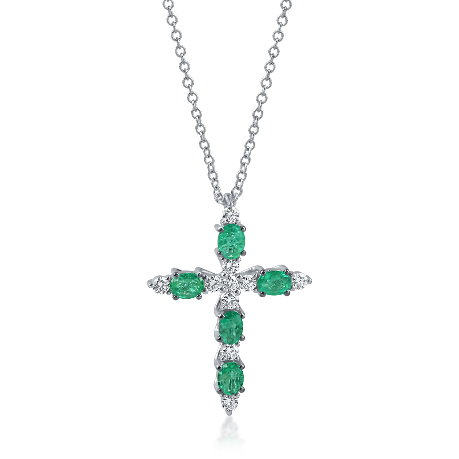 Lant cu pandantiv cruciulita din aur alb cu smaralde ovale de 0.8ct si diamante de 0.2ct