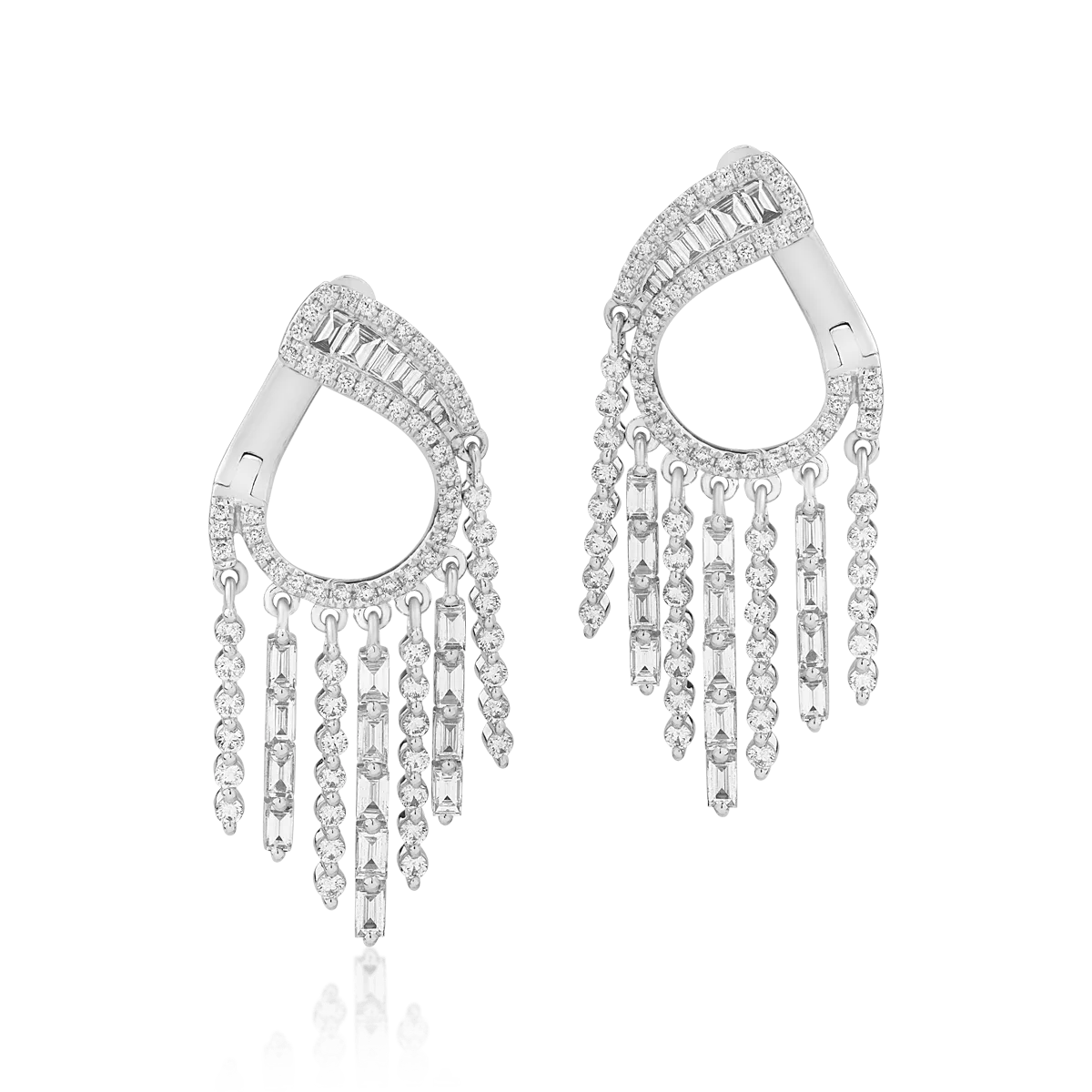 Cercei din aur alb cu diamante baguette si round de 1.84ct