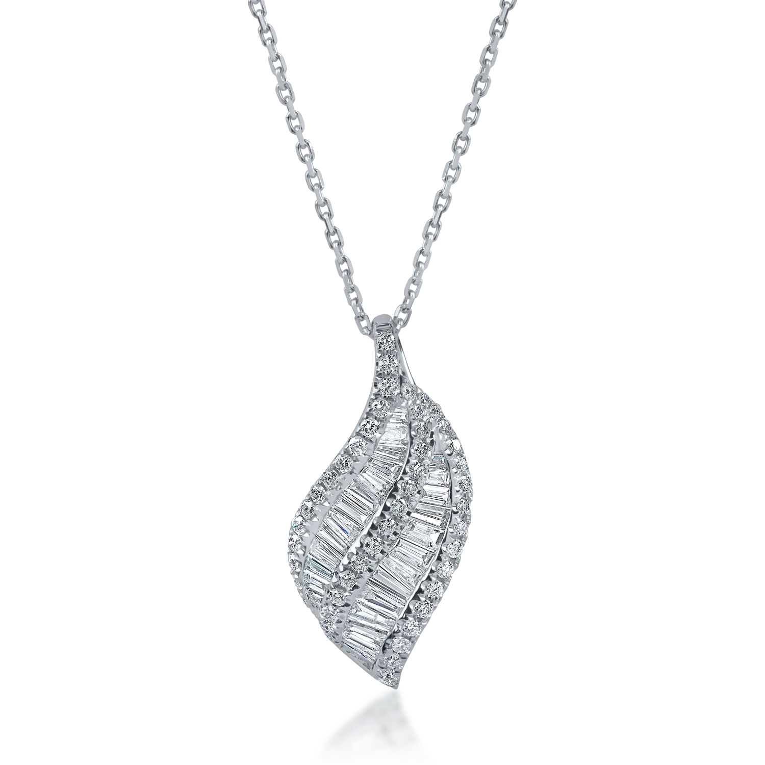 Lant cu pandantiv din aur alb cu diamante baguette si rotunde de 0.85ct